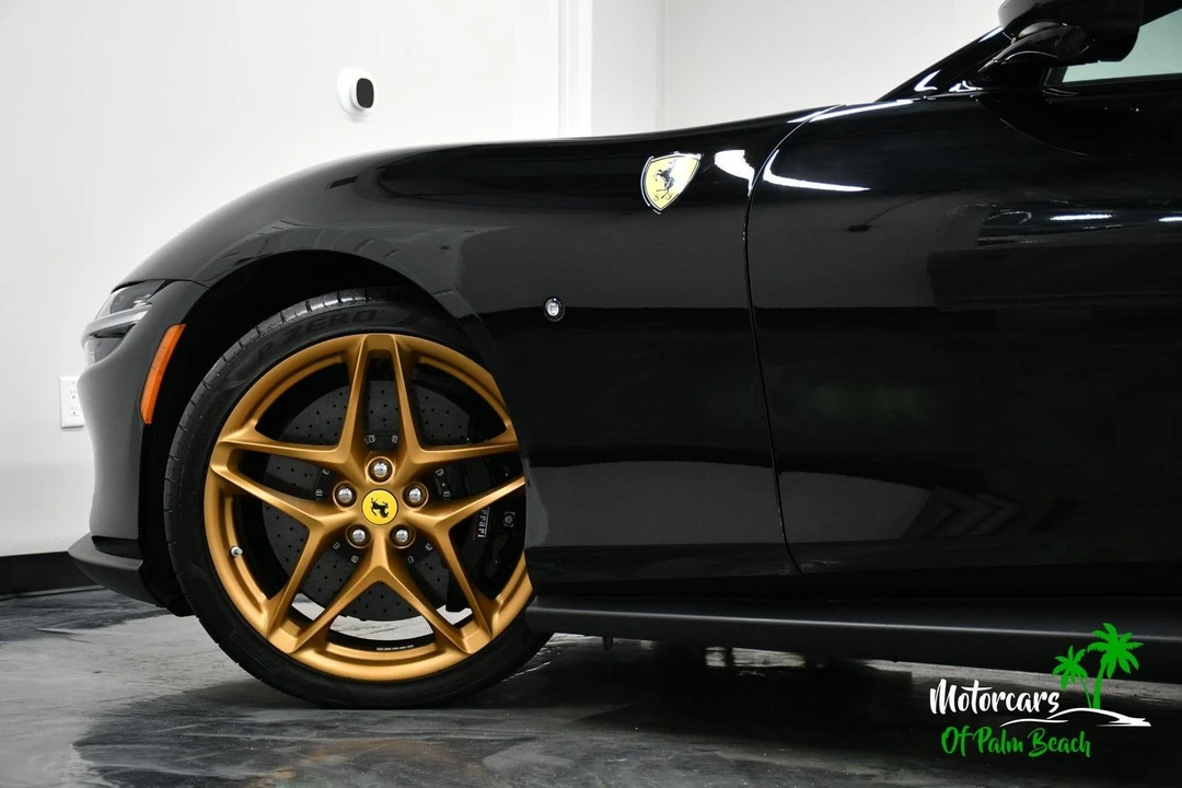 2024 Ferrari Roma Spider - Image 12 of 31