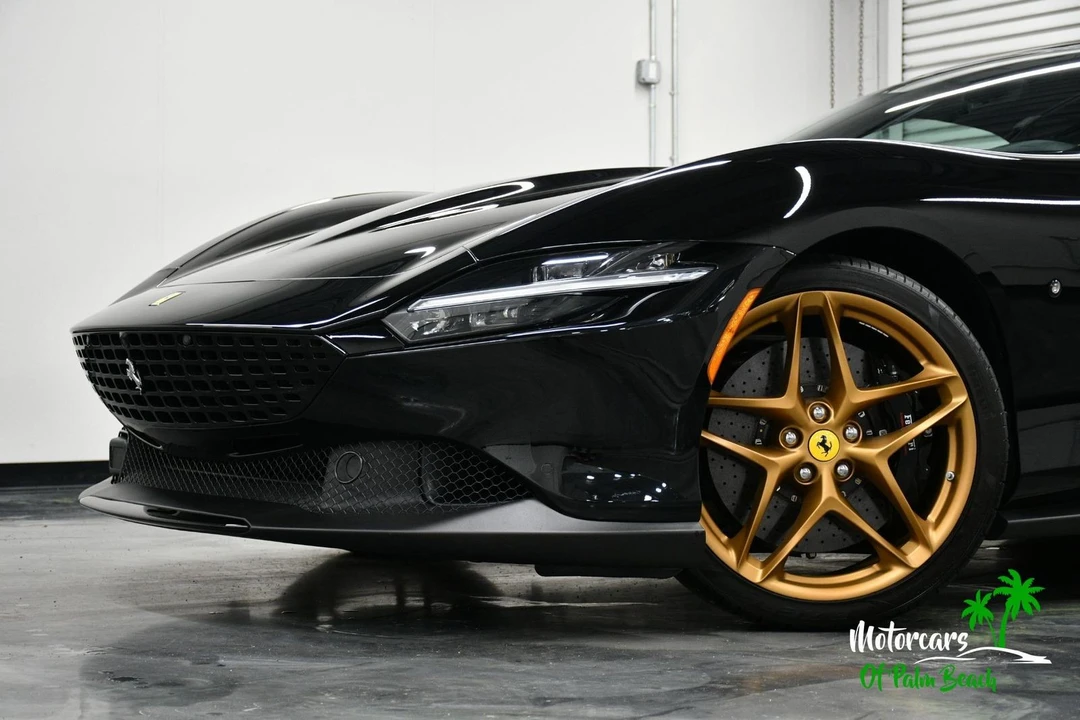 2024 Ferrari Roma Spider - Image 3 of 31