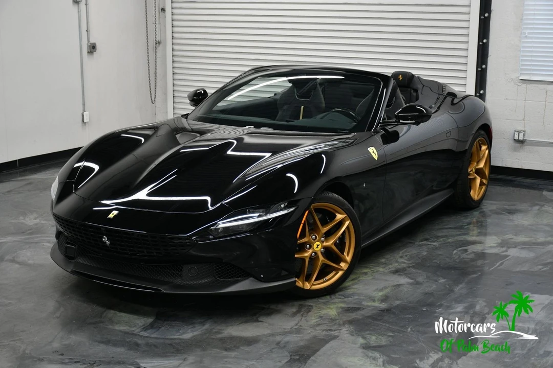 2024 Ferrari Roma Spider - Image 2 of 31
