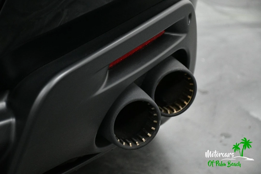 2024 Ferrari Roma Spider - Image 24 of 31