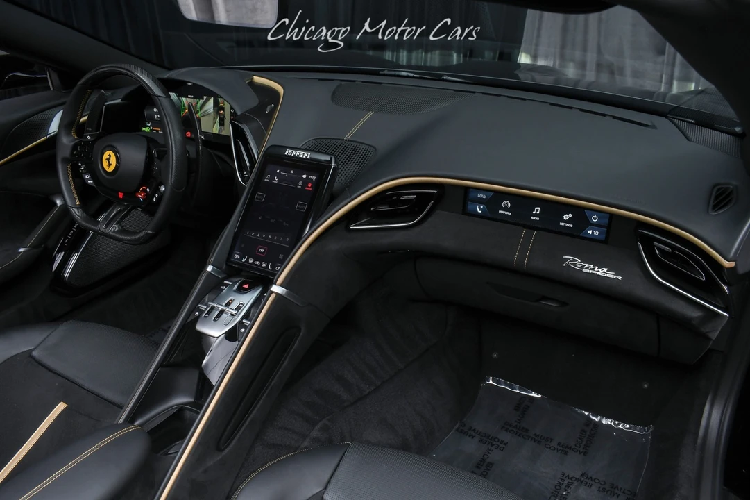 2024 Ferrari Roma Spider - Image 17 of 31