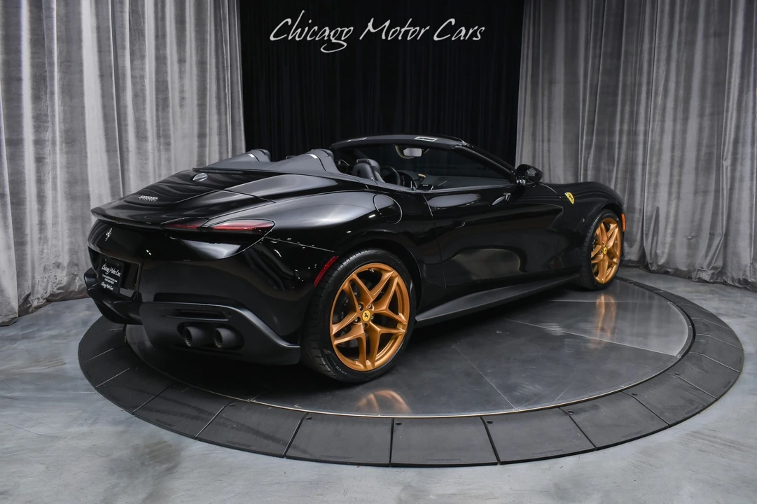 2024 Ferrari Roma Spider - Image 5 of 31