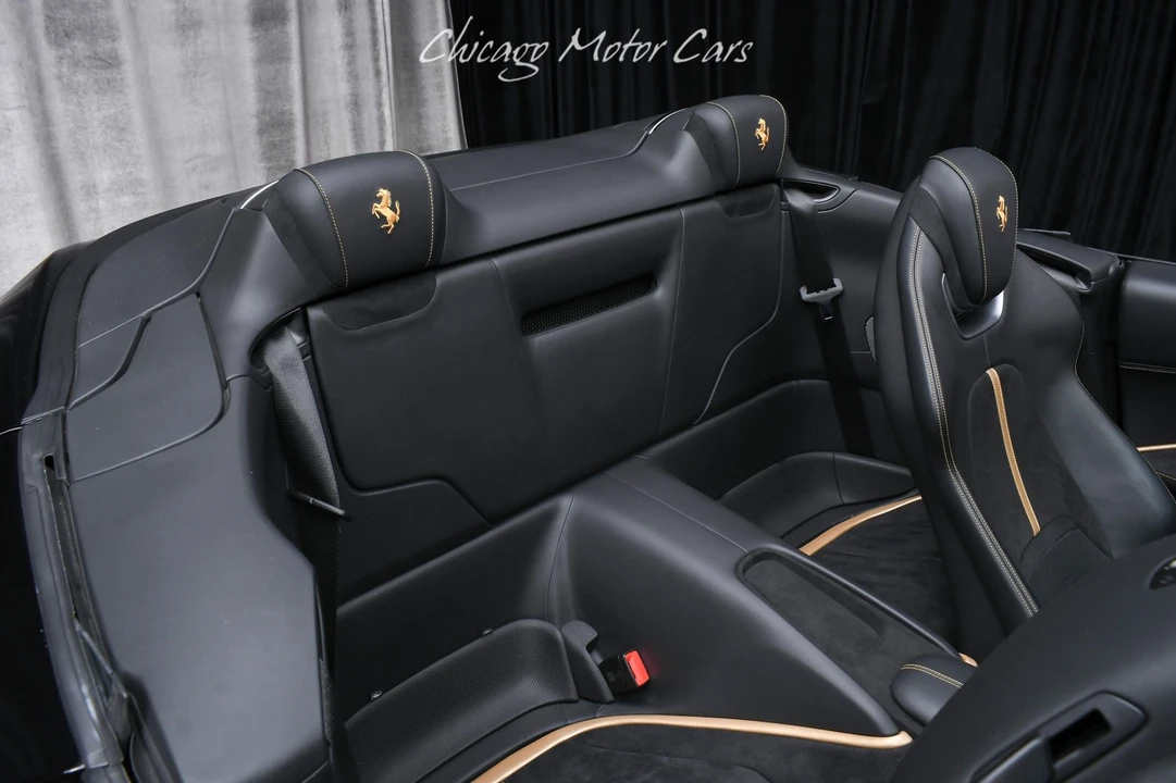 2024 Ferrari Roma Spider - Image 20 of 31