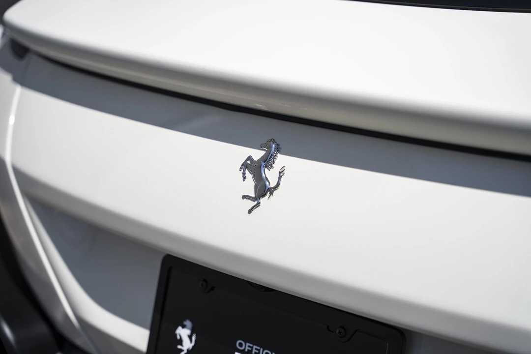 2024 Ferrari Roma Spider - Image 13 of 31