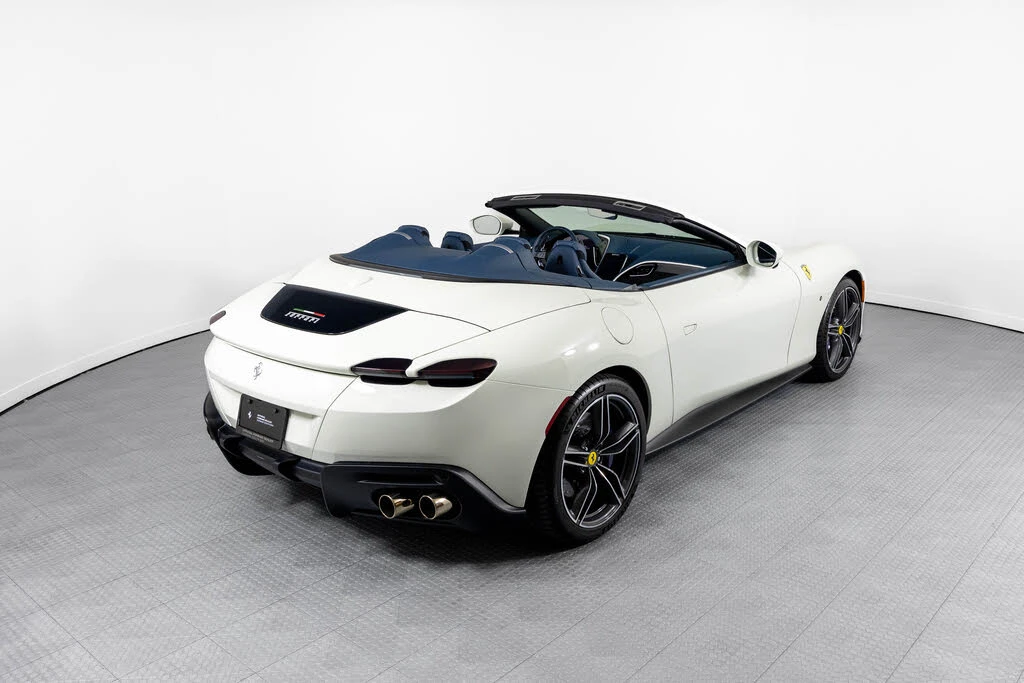 2024 Ferrari Roma Spider - Image 2 of 31