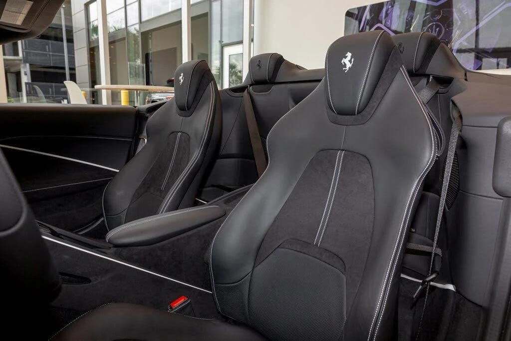 2024 Ferrari Roma Spider - Image 17 of 31