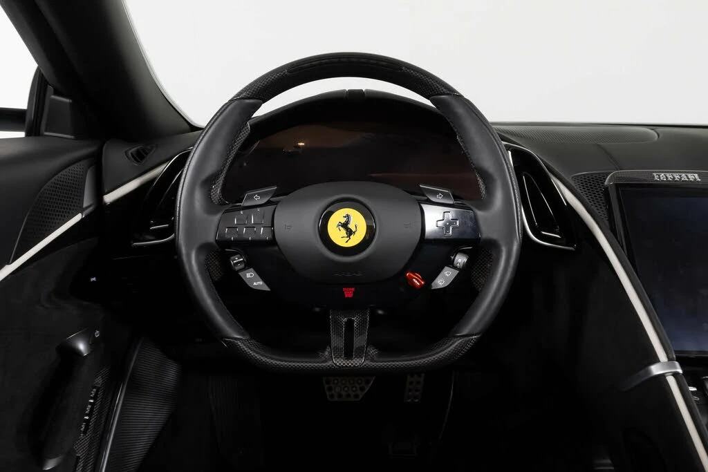 2024 Ferrari Roma Spider - Image 29 of 31