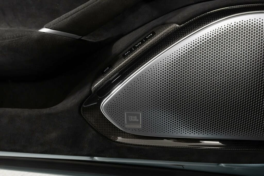 2024 Ferrari Roma Spider - Image 26 of 31