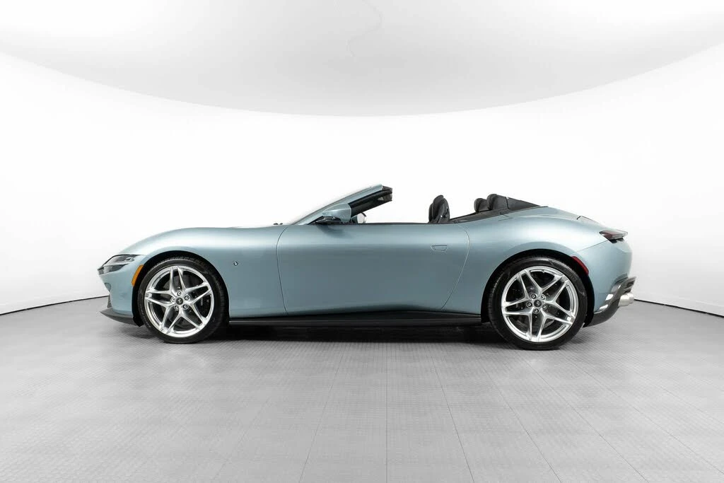 2024 Ferrari Roma Spider - Image 3 of 31