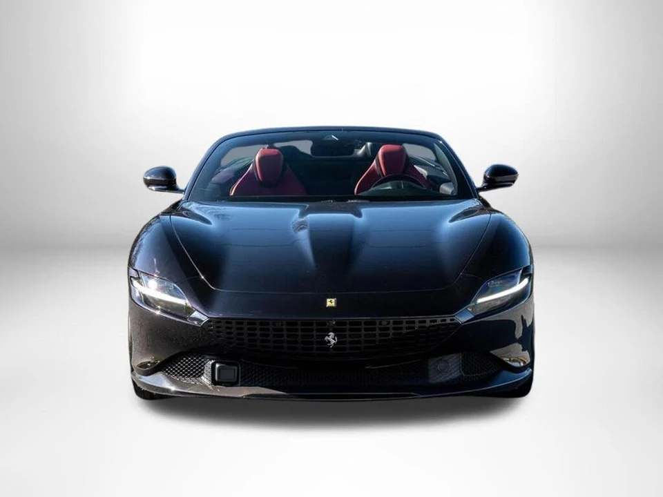 2024 Ferrari Roma Spider - Image 7 of 31