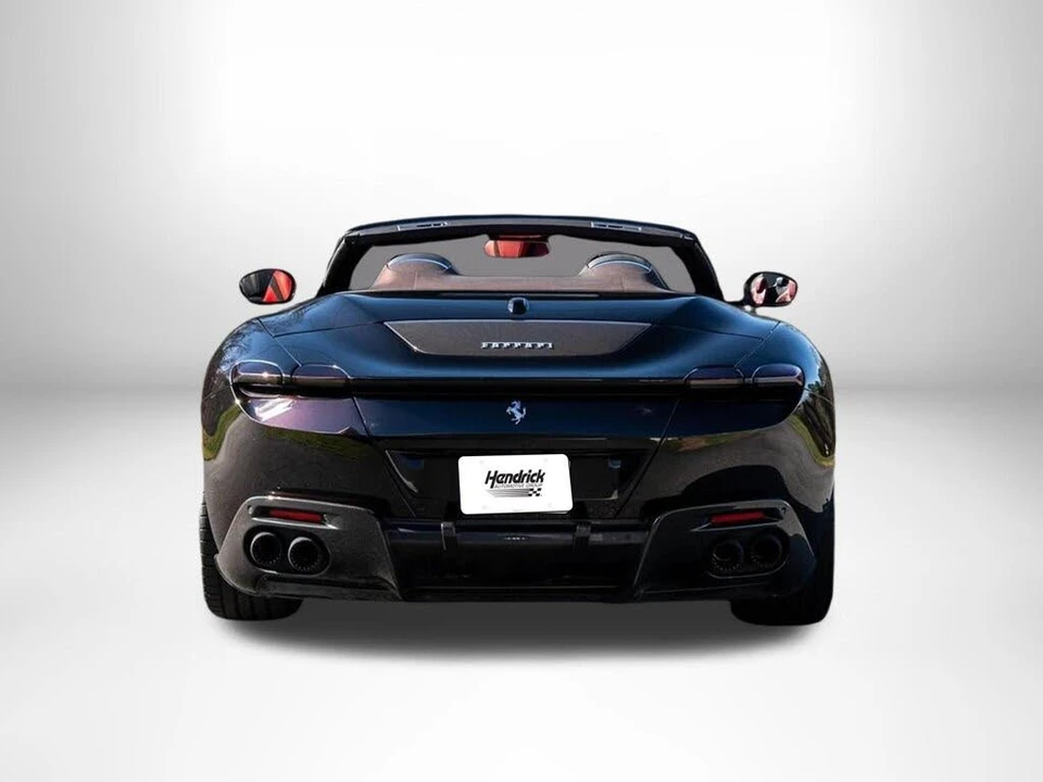 2024 Ferrari Roma Spider - Image 10 of 31