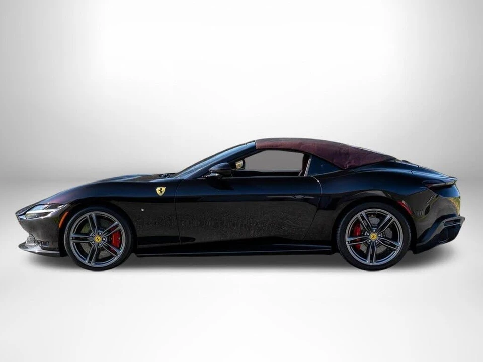2024 Ferrari Roma Spider - Image 4 of 31