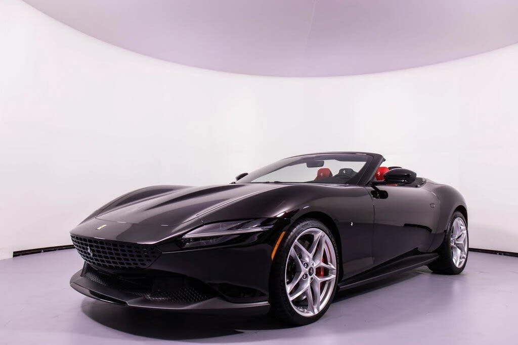 2024 Ferrari Roma Spider - Image 29 of 31