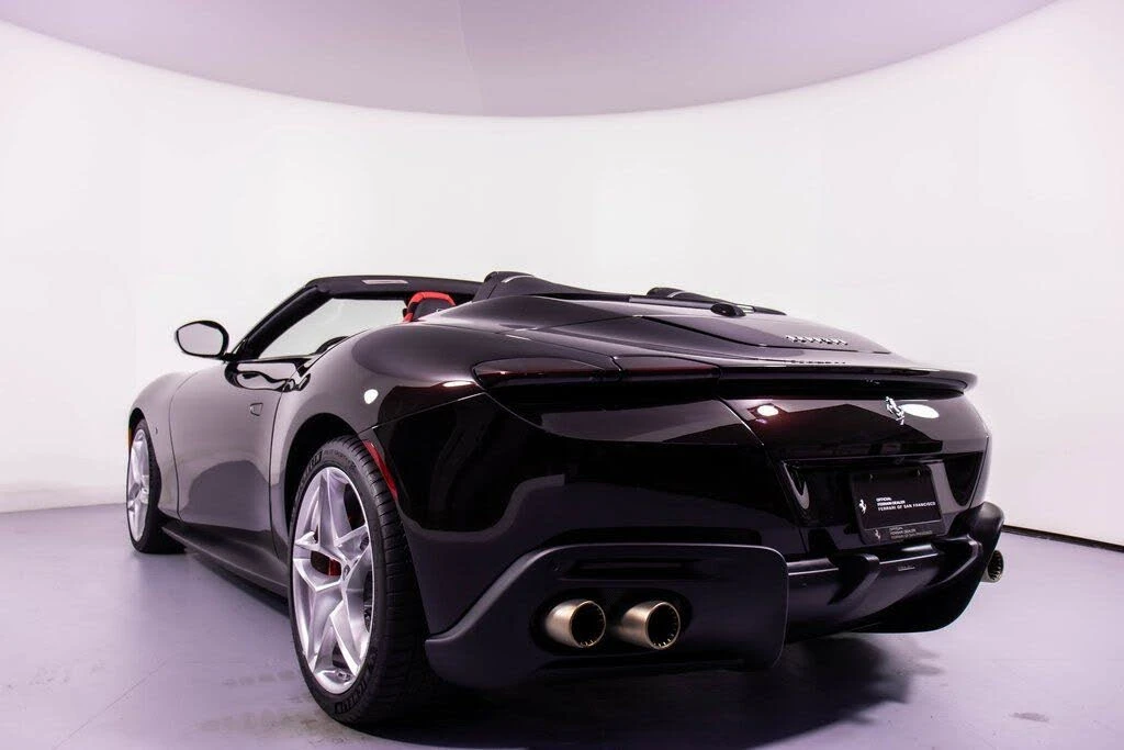2024 Ferrari Roma Spider - Image 25 of 31