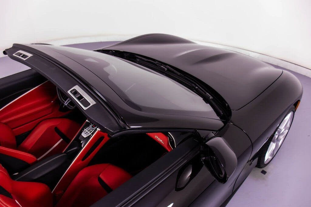 2024 Ferrari Roma Spider - Image 18 of 31