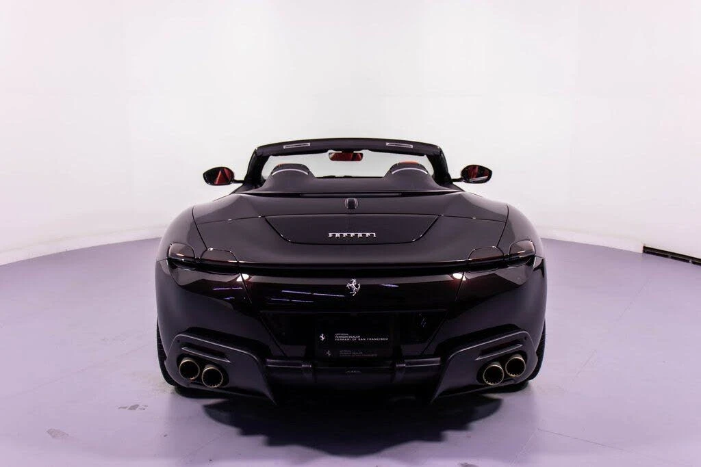 2024 Ferrari Roma Spider - Image 7 of 31
