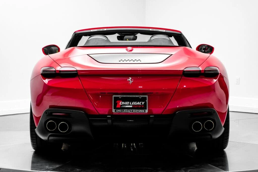 2024 Ferrari Roma Spider - Image 13 of 31