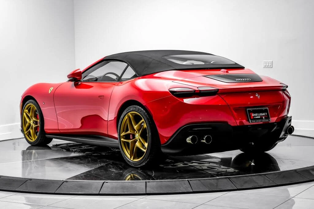 2024 Ferrari Roma Spider - Image 16 of 31