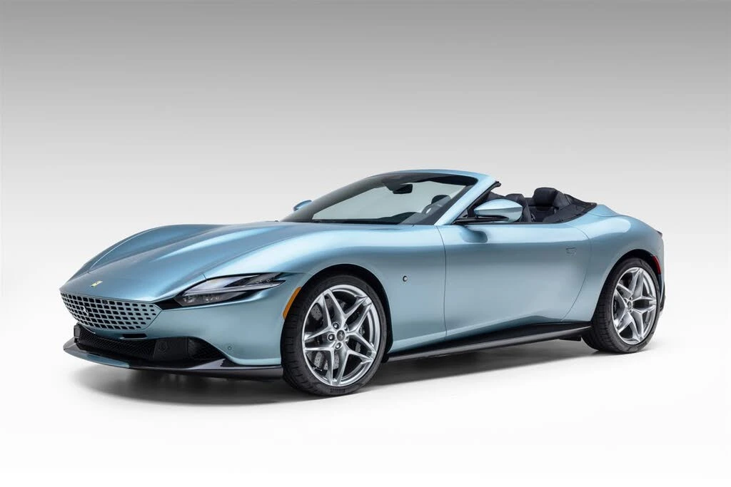 2024 Ferrari Roma Spider - Image 2 of 31