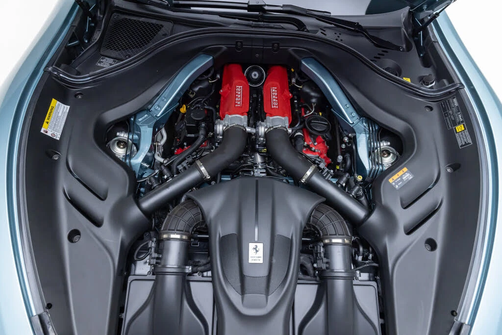 2024 Ferrari Roma Spider - Image 30 of 31