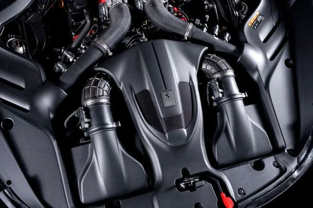 2024 Ferrari Roma Spider - Image 16 of 31