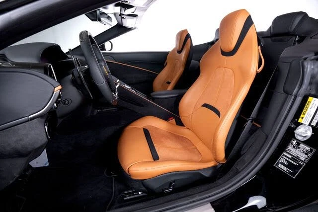 2024 Ferrari Roma Spider - Image 4 of 31