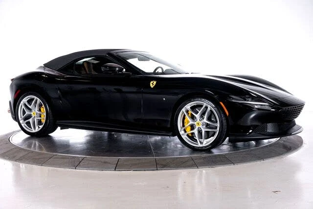 2024 Ferrari Roma Spider - Image 12 of 31