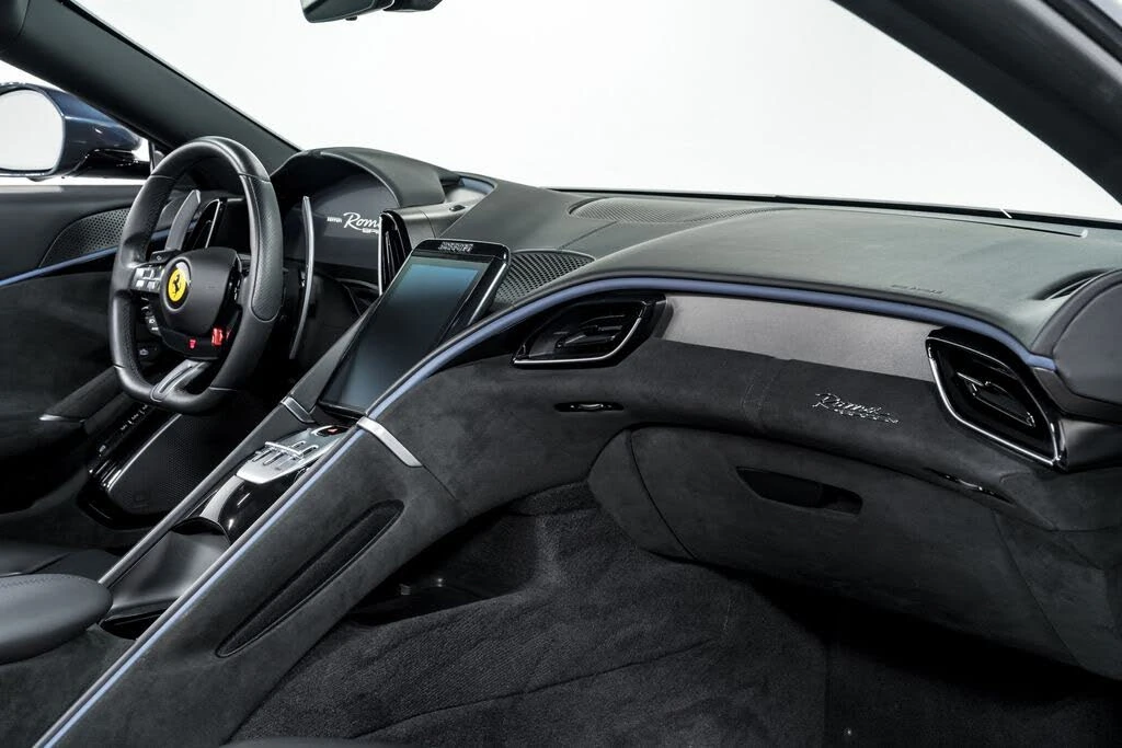 2024 Ferrari Roma Spider - Image 28 of 31