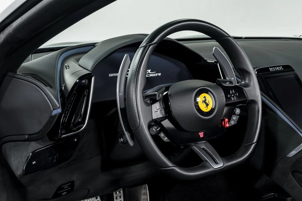 2024 Ferrari Roma Spider - Image 12 of 31