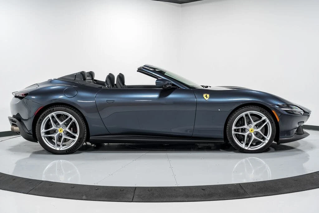2024 Ferrari Roma Spider - Image 2 of 31