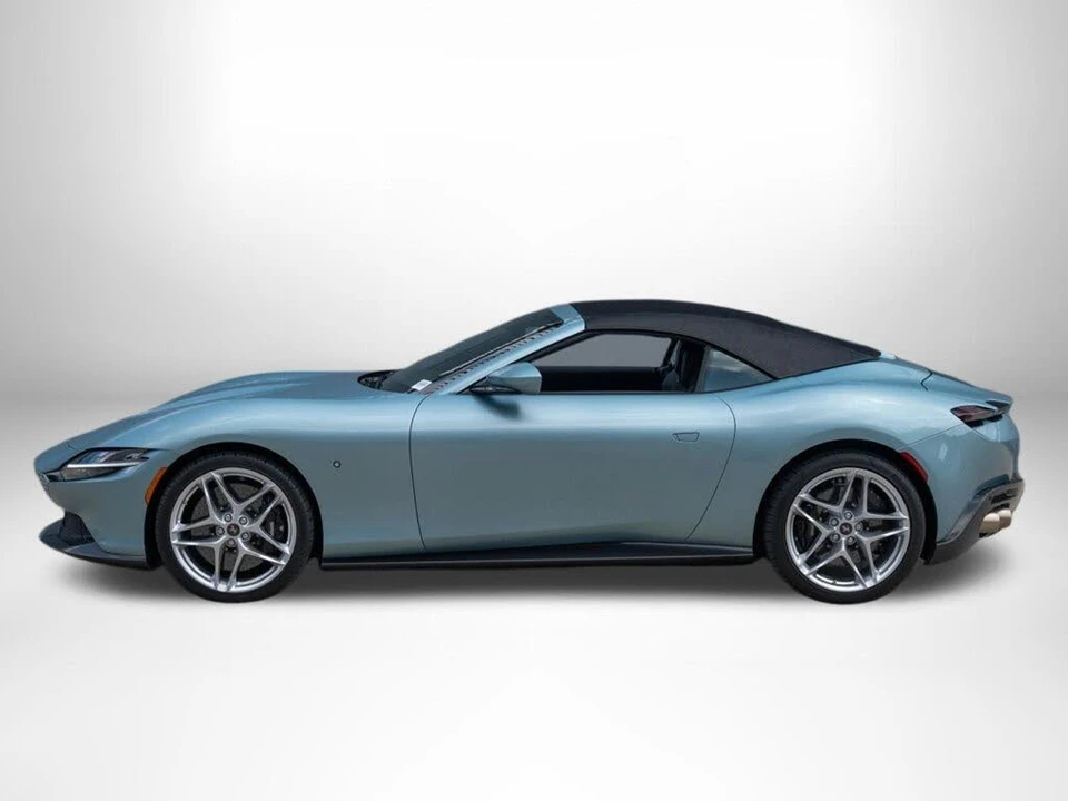 2024 Ferrari Roma Spider - Image 3 of 31
