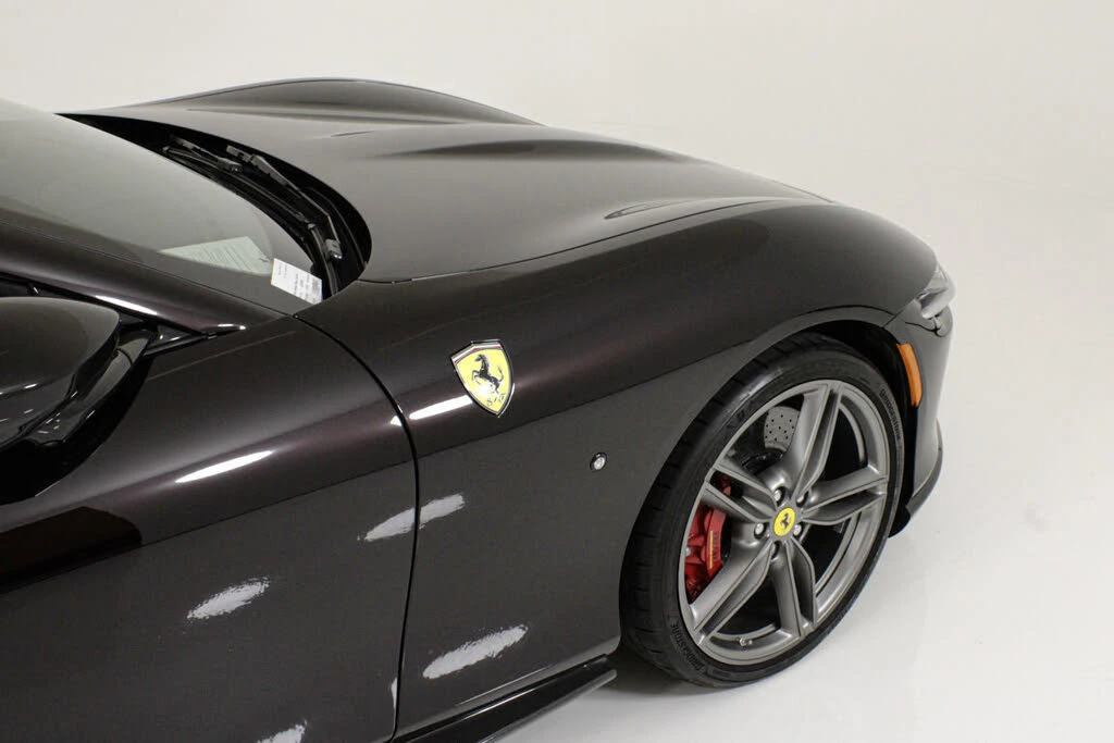 2024 Ferrari Roma Spider - Image 16 of 31