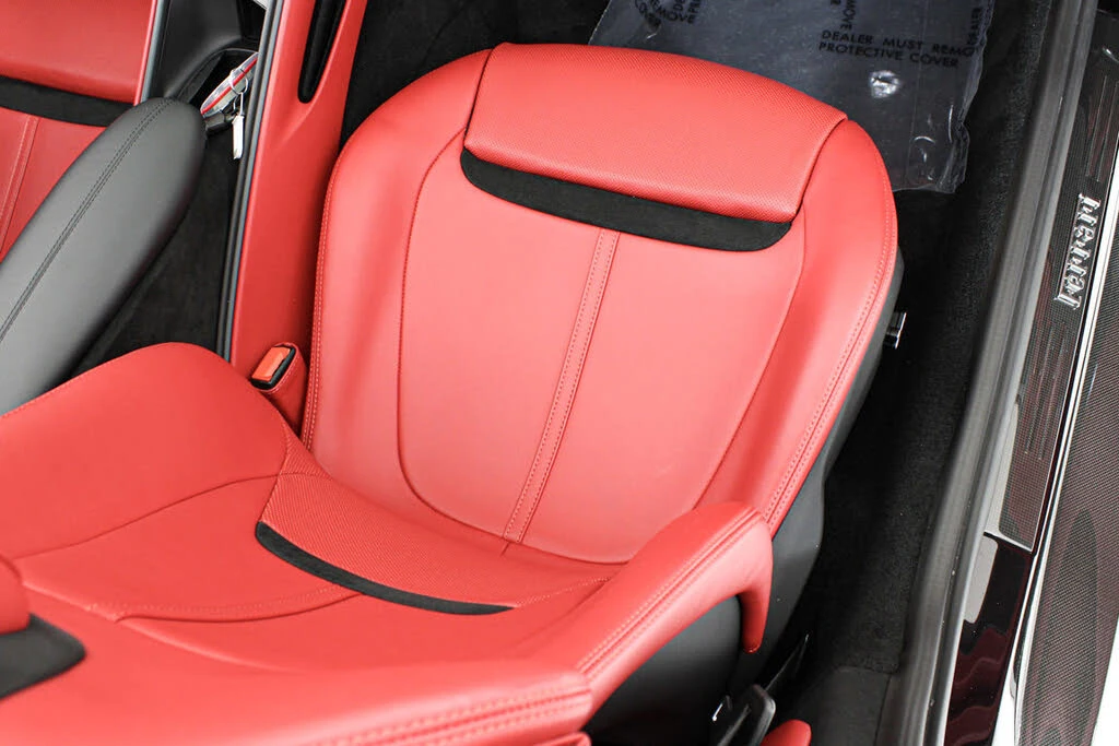 2024 Ferrari Roma Spider - Image 31 of 31