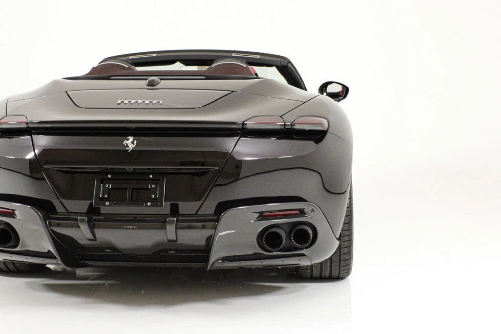2024 Ferrari Roma Spider - Image 29 of 31