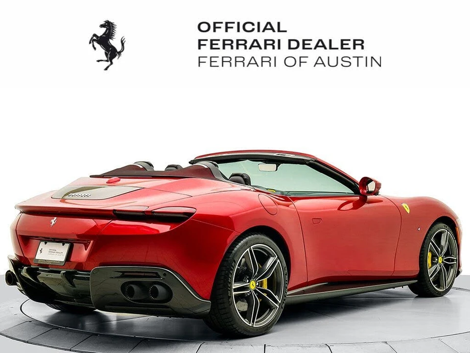 2024 Ferrari Roma Spider - Image 7 of 31