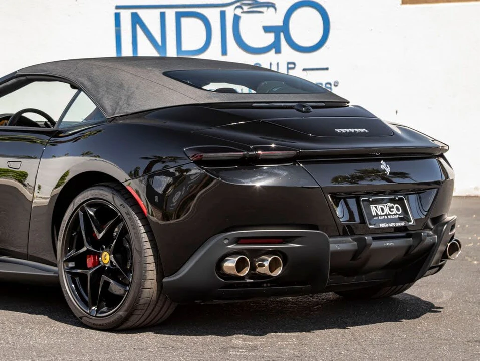 2024 Ferrari Roma Spider - Image 11 of 31