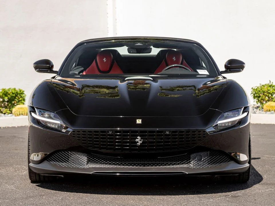 2024 Ferrari Roma Spider - Image 3 of 31