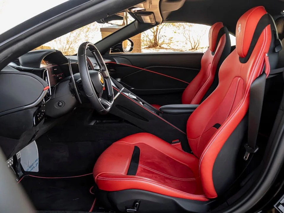 2024 Ferrari Roma Spider - Image 17 of 31