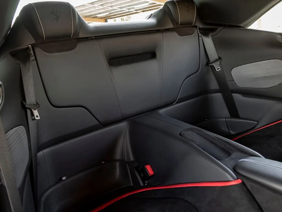 2024 Ferrari Roma Spider - Image 26 of 31