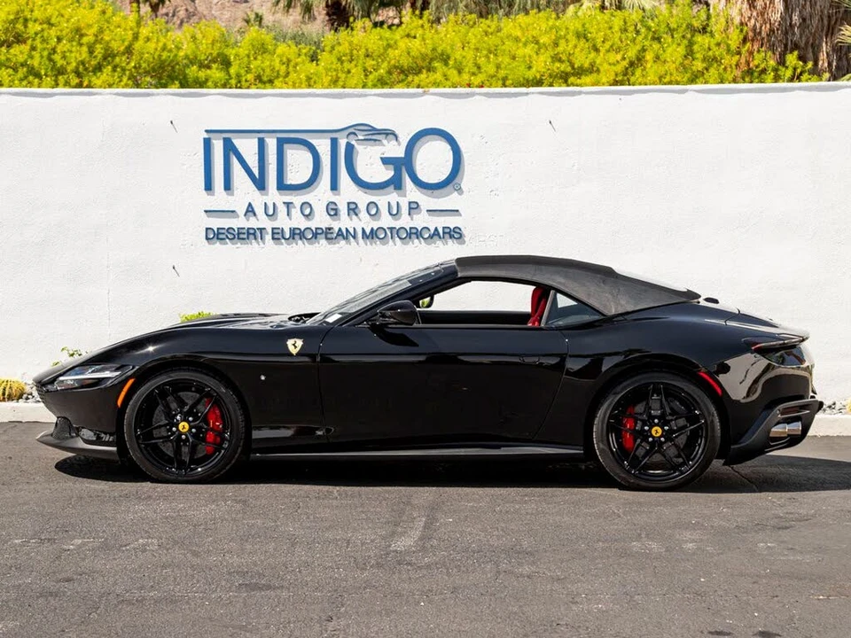 2024 Ferrari Roma Spider - Image 12 of 31