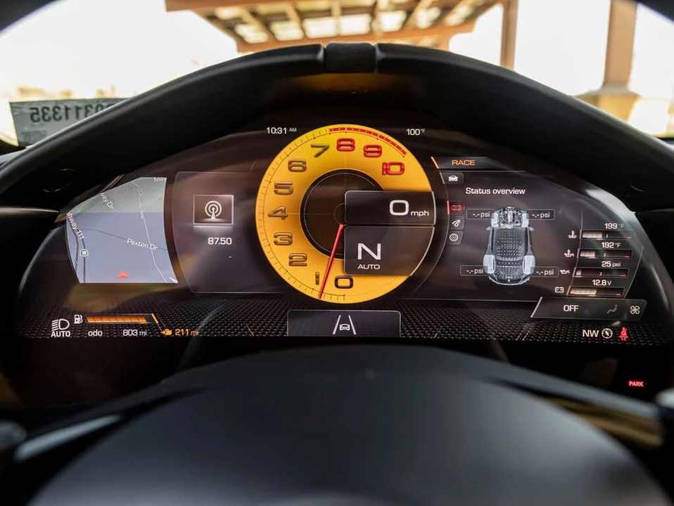 2024 Ferrari Roma Spider - Image 20 of 31