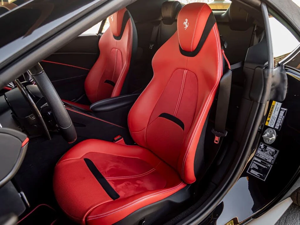 2024 Ferrari Roma Spider - Image 16 of 31