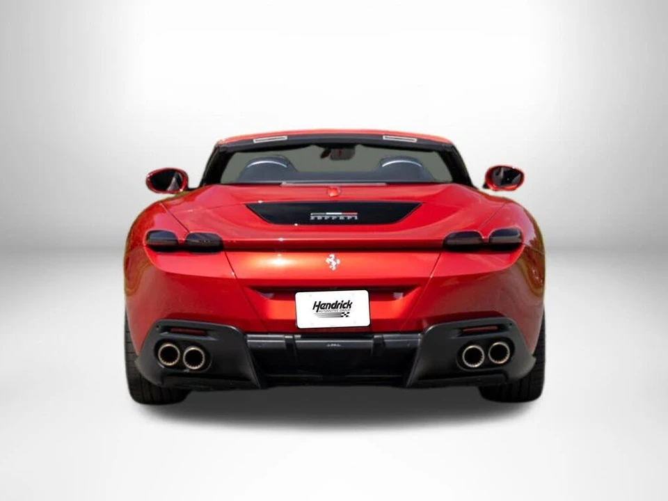 2024 Ferrari Roma Spider - Image 9 of 31