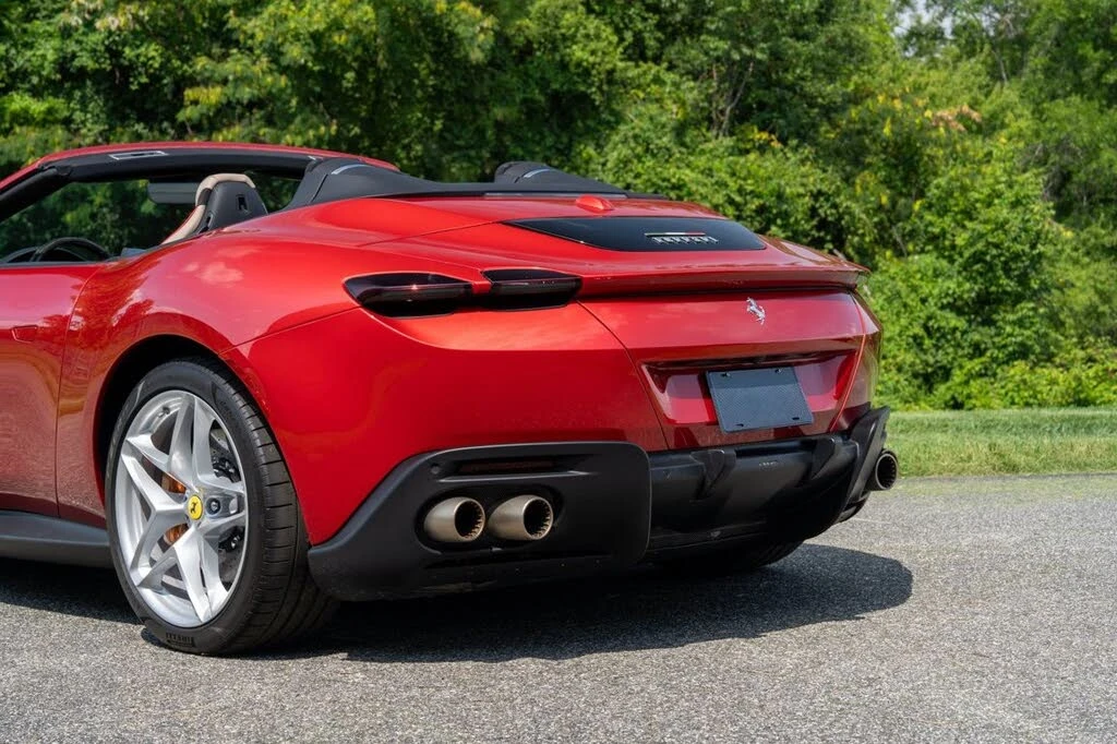 2024 Ferrari Roma Spider - Image 21 of 31