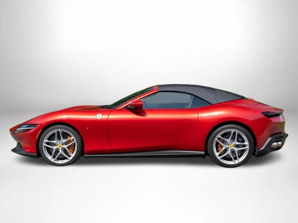 2024 Ferrari Roma Spider - Image 3 of 31