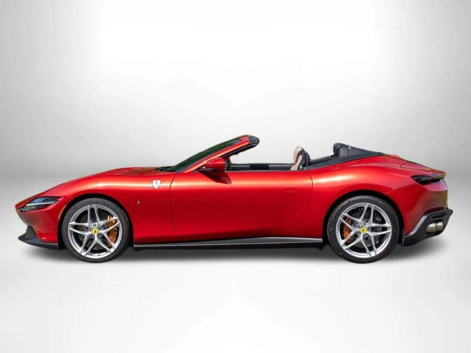 2024 Ferrari Roma Spider - Image 4 of 31