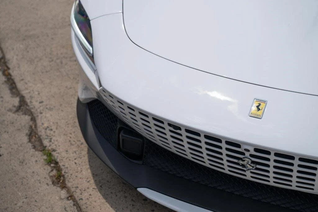 2024 Ferrari Roma Spider - Image 12 of 31