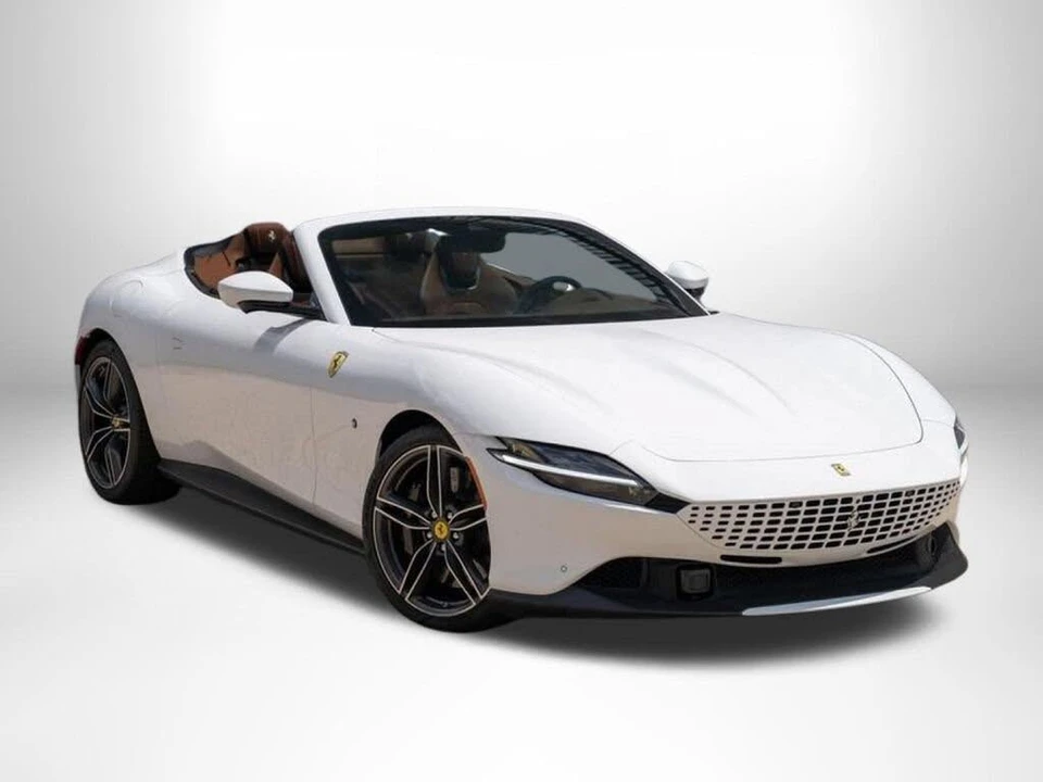 2024 Ferrari Roma Spider - Image 2 of 31