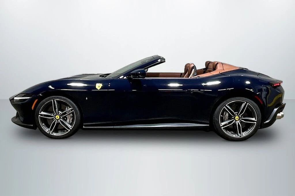 2024 Ferrari Roma Spider - Image 8 of 31
