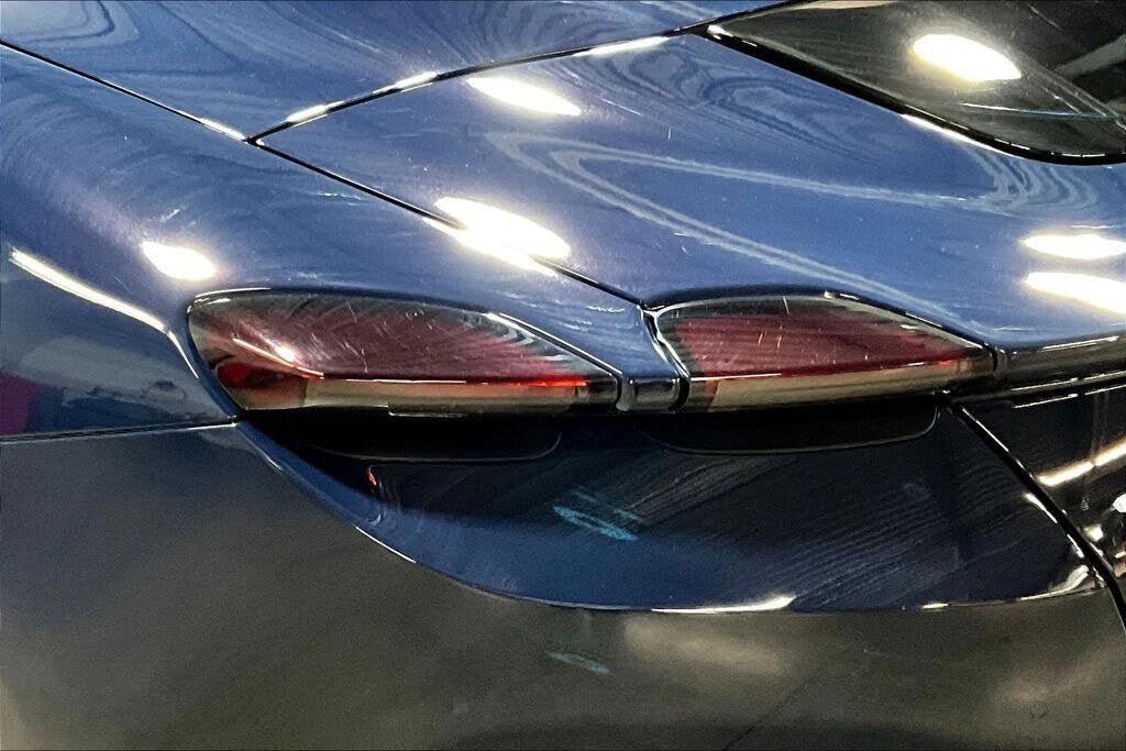 2024 Ferrari Roma Spider - Image 21 of 31